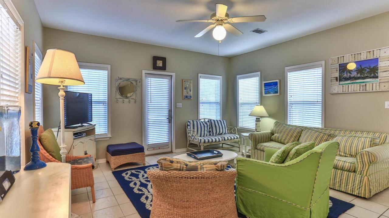 Biglows Bungalow - About A Quarter Mile To Private Neighborhood Beach Access, Pet Friendly, Community Pool Destin Exterior foto